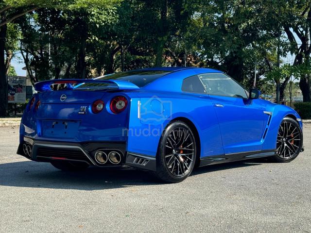 A Nissan Gt R Bayside Blue Gtr R Cars For Sale In