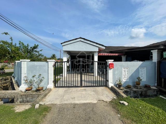 Rumah Setingkat Corner Lot Taman Beserah Fully Reno Dan Perabot9