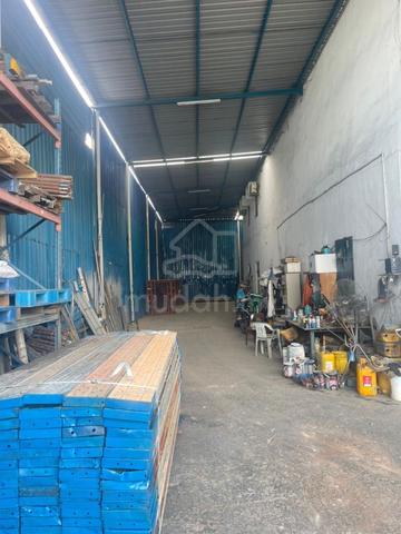 Factory In Jalan Cenderai Kawasan Perindustrian Kota Puteri For Sale