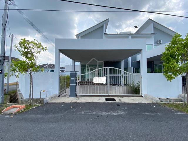 For Sale Corner Lot Storey Semi D Cluster House Taman Nuri House