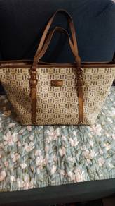 ShoulderBag
