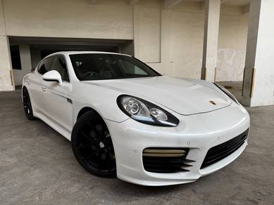Porsche Panamera TURBO in Tampoi, JHR