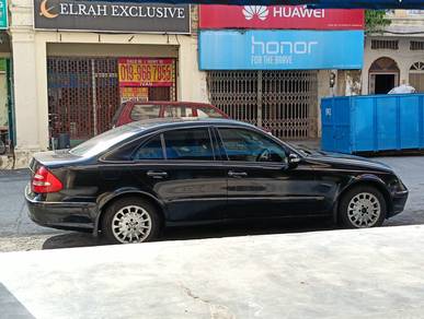 Mercedes Benz E240 240 ELEGANCE (CKD) in Kuala Kangsar, PRK