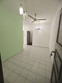Apartment For Sale in University Apartments