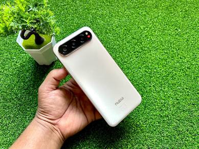nubia air 5G 50MP 120Hz AMOLED 16GB RAM 256GB !!