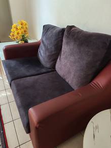 sofa to let go