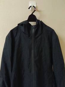 766.uniqlo blocktech waterproof windproof hood