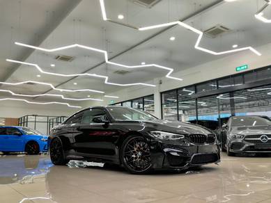 BMW M4 in City Centre, KUL