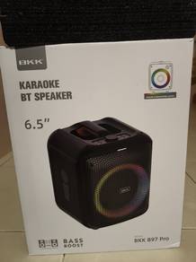 Bluetooth speaker 