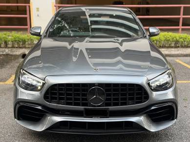 Mercedes Benz E200 200 AVANTGARDE (CKD) in Desa Petaling, KUL