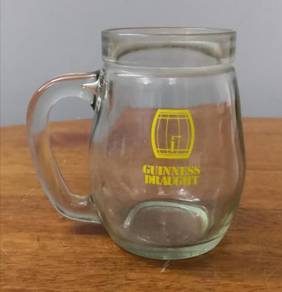 Cawan antique Guinness Draught glass mug