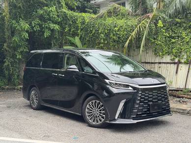 Lexus LM 500H VERSION L in Ampang Hilir, KUL