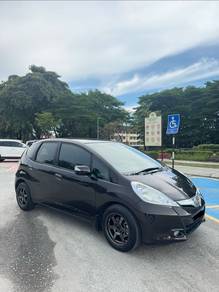 Honda Jazz Hybrid (HYBRID) in Klang, SGR