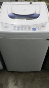 Toshiba 7kg Top Auto Mesin Basuh Washing Machine