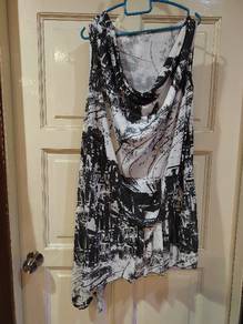 sleeveless big corak top