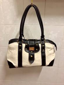 BONIA Handbag