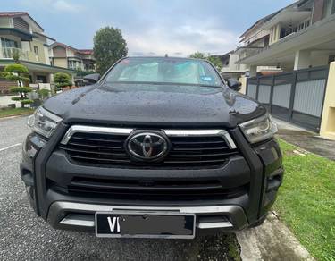 Toyota Hilux ROGUE in Jalan Kuching, KUL