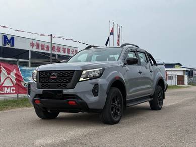 Nissan Navara PRO-4X in Johor Bahru, JHR