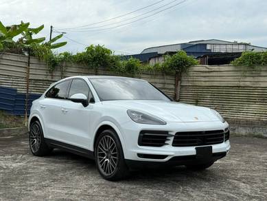 Porsche Cayenne in Kluang, JHR