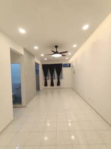 Condominium For Sale in Bukit Saujana