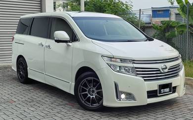 Nissan Elgrand HIGHWAY STAR in Cheras, KUL