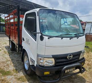 Hino 4.0 UBS Kargo Kayu 13 Kaki EnjinHijau 12 Feet