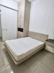 Condominium For Rent in Reflections Condominium