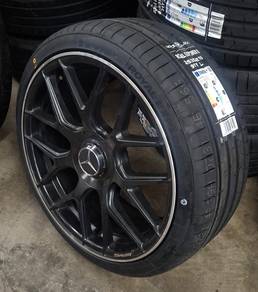 Used rim 19 oem mercedes amg A45s / cla45s fit w17