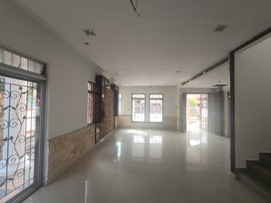 Bungalow House For Sale in Aman Perdana,SGR