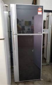 Toshiba Black Fridge 2 doors Peti Sejuk Ais