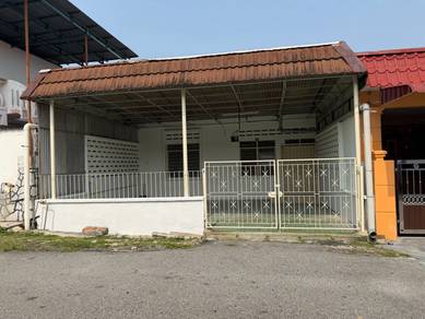 Bungalow House For Sale in Port Dickson,NSN