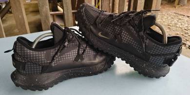 Nike ACG Mountain Fly Low (Uk8.5)