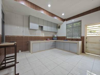 Semi-Detached House For Sale in Bukit Rambai,MLK
