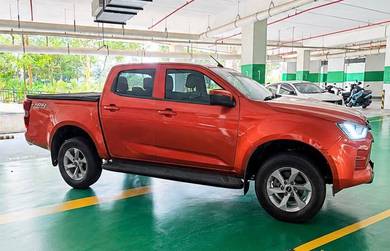 Isuzu D-Max STANDARD AT in Gelang Patah, JHR