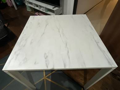 Meja makan ikea