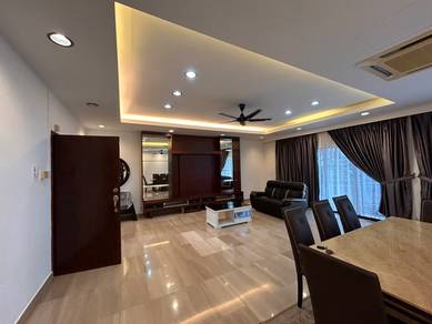 Condominium For Sale in Palm Gardens