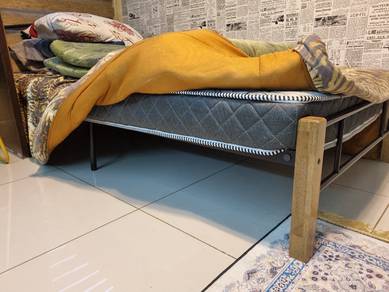 single bed with mattress