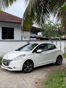 Peugeot 208 VTi ALLURE in Kota Bharu, KTN