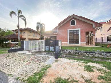 Bungalow House For Sale in Mantin,NSN