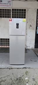 Electrotlux 2-door fridge refrigerator 254-L