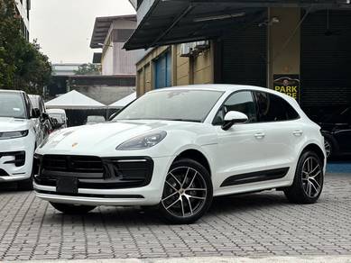 Porsche Macan in Kota Damansara, SGR