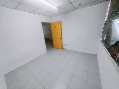 Room in Taman Malim Jaya, MLK