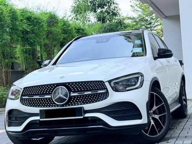 Mercedes Benz GLC300 300 4MATIC AMG LINE in Puchong, SGR