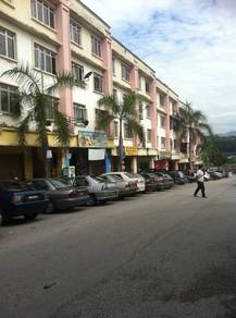 Flat For Rent in Saujana Damansara Shop apartment