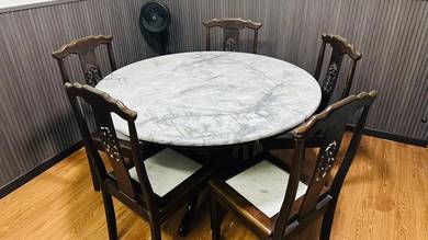 Meja Makan Marble