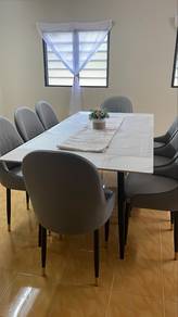 Meja Makan 8 Seater