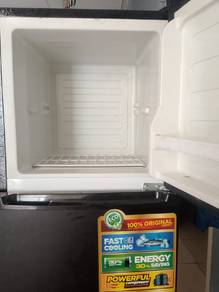Peti Sejuk 130L