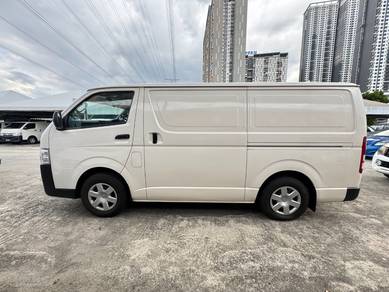 2014 Toyota Hiace 2.5 Panel Van CONDISI TIP TOP