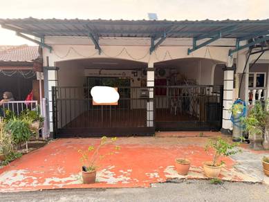 1-storey Terraced House For Sale in Telok Mas,MLK