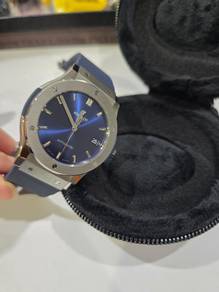 Hublot Classic Fusion 45mm Blue rubber strap